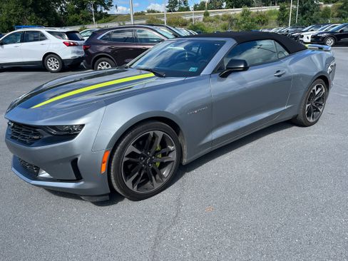 Used 2023 Chevrolet Camaro LT RWD image 22