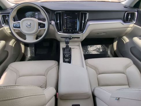 Used 2020 Volvo V60 T5 Cross Country AWD/4WD image 14