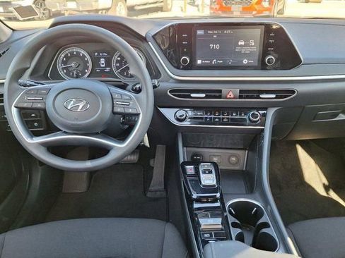Used 2023 Hyundai Sonata SE image 12