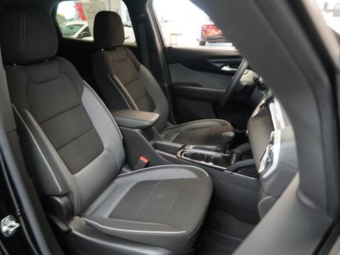 Certified 2024 Chevrolet TrailBlazer LT FWD image 32