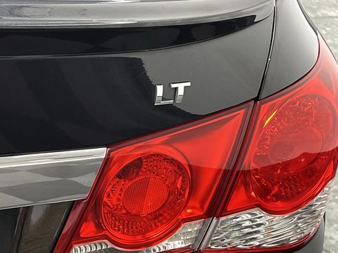 Used 2014 Chevrolet Cruze LT w/ RS Package image 25