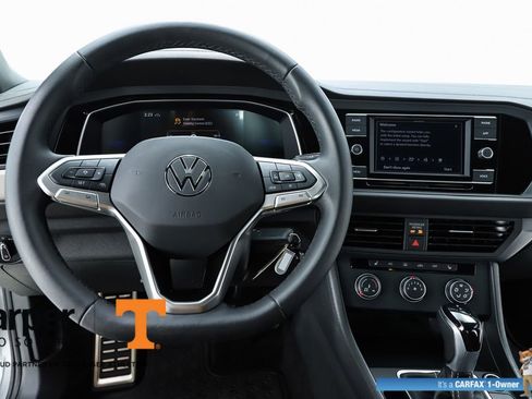 Used 2024 Volkswagen Jetta Sport image 20