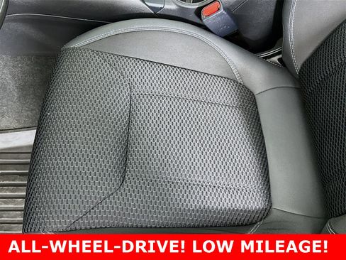 Used 2020 Subaru Forester Premium image 20