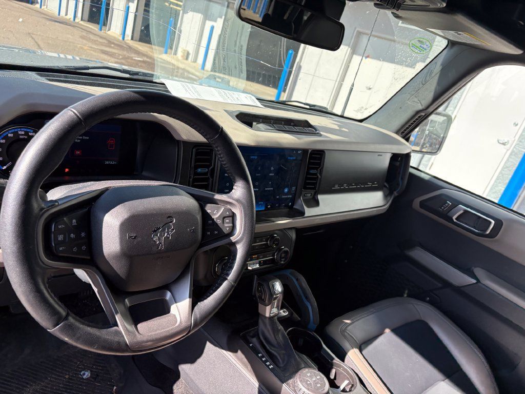 Used 2023 Ford Bronco Wildtrak AWD/4WD image 17