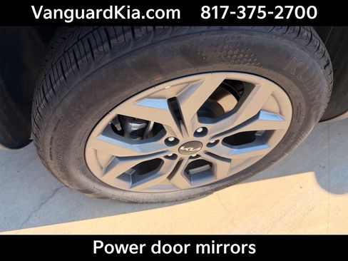 Certified 2026 Kia Seltos LX AWD/4WD image 10
