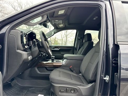 New 2026 GMC Sierra 1500 Elevation image 8