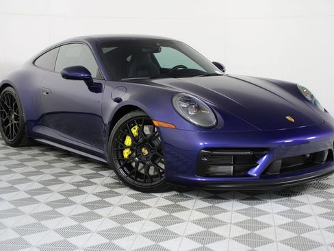 Certified 2022 Porsche 911 Carrera GTS image 9