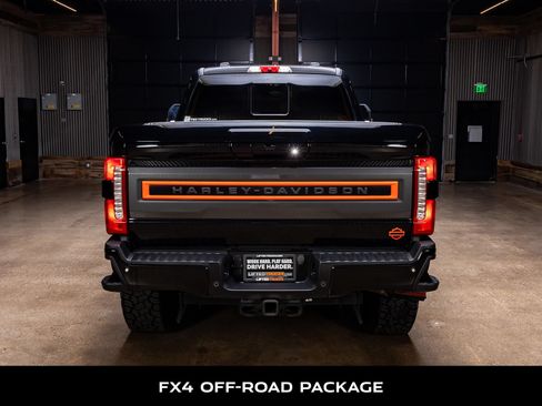 Used 2023 Ford F250 Lariat w/ Lariat Ultimate Package AWD/4WD image 7
