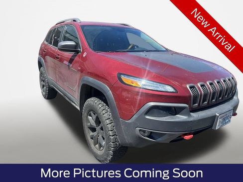 Used 2016 Jeep Cherokee Trailhawk w/ Comfort/Convenience Group AWD/4WD image 1