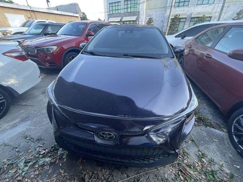 Used 2020 Toyota Corolla LE FWD image 1