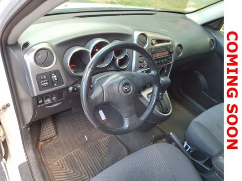 Used 2005 Toyota Matrix XR FWD image 10