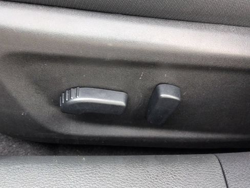 Used 2025 Nissan Altima 2.5 SV FWD image 14