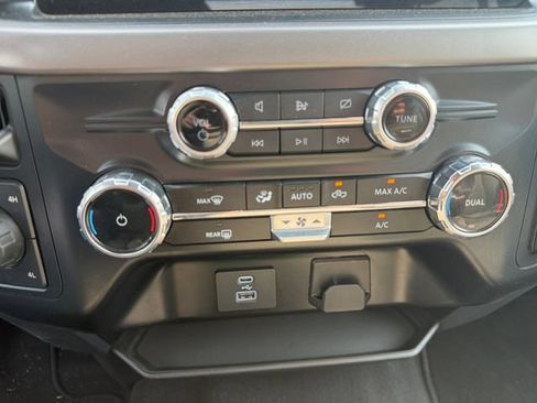 Used 2024 Ford F150 XLT AWD/4WD image 19