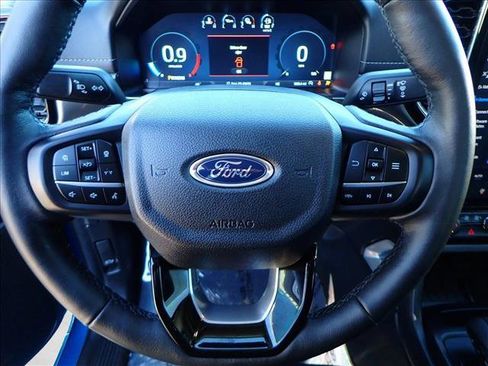 Used 2024 Ford Ranger Lariat w/ Trailer Tow Package image 12