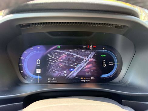 Certified 2023 Volvo C40 P8 Recharge Ultimate w/ Protection Package Premier image 18