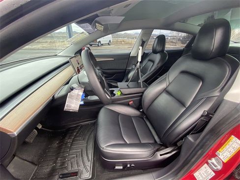 Used 2022 Tesla Model 3 Long Range image 11
