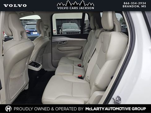 Used 2018 Volvo XC90 T6 Momentum w/ Convenience Package image 17