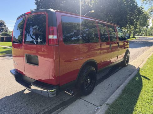 Used 2013 Chevrolet Express 1500 LT w/ LT Preferred Equipment Group AWD/4WD image 5