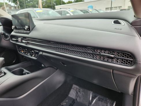 Used 2024 Honda HR-V LX image 17