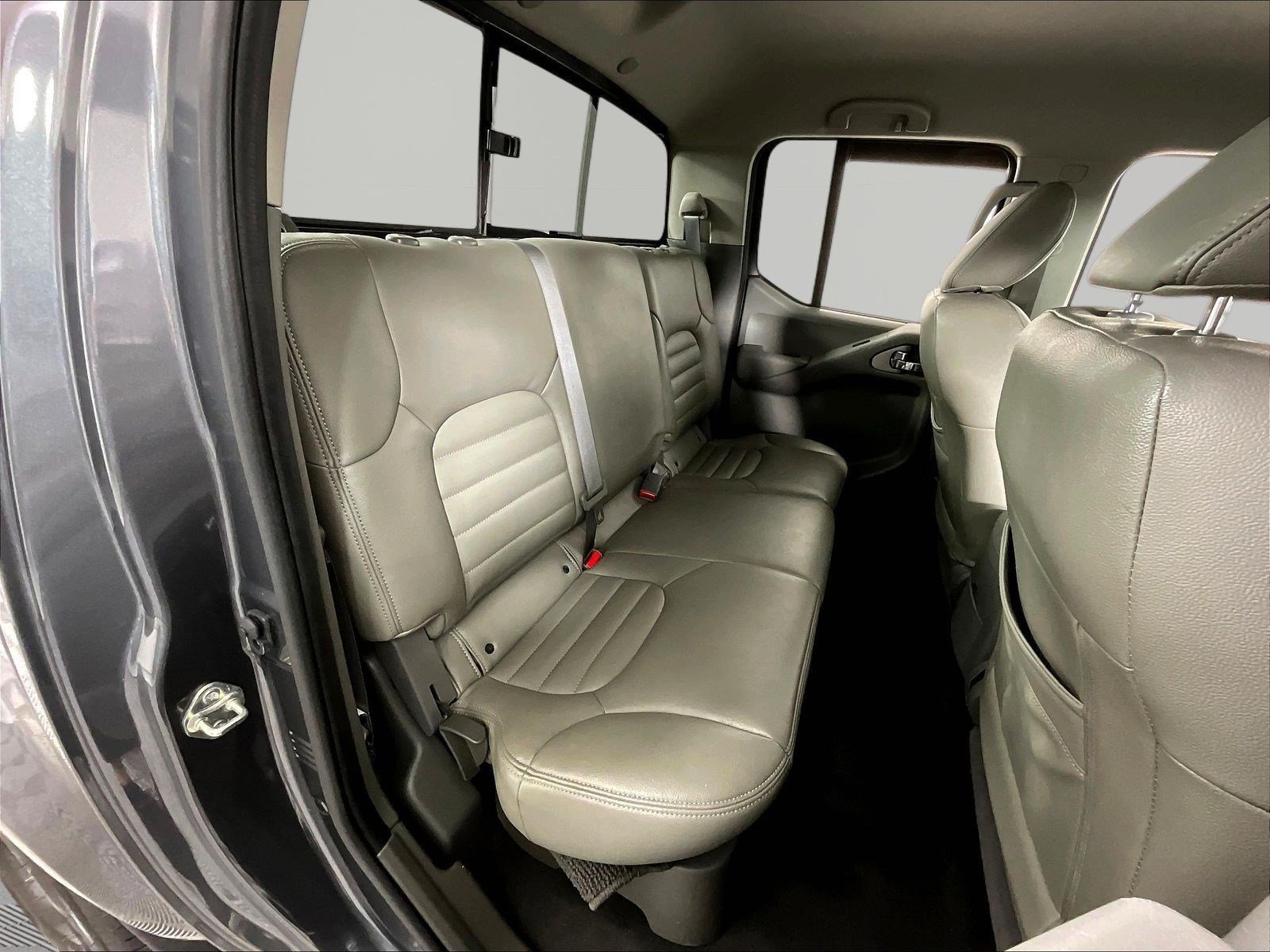 Used 2019 Nissan Frontier SV RWD image 26