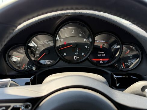 Used 2018 Porsche 911 Carrera T RWD image 13