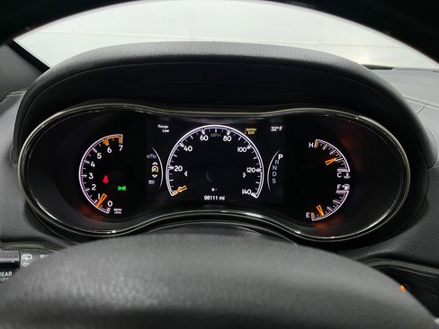 Used 2014 Jeep Grand Cherokee Overland image 23