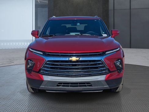 Used 2023 Chevrolet Blazer Premier w/ Enhanced Convenience Package image 8