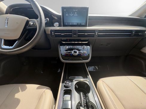 Certified 2020 Lincoln Corsair Reserve w/ Equipment Group 201A AWD/4WD image 11