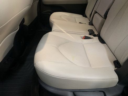 Used 2024 Toyota Grand Highlander Limited image 13