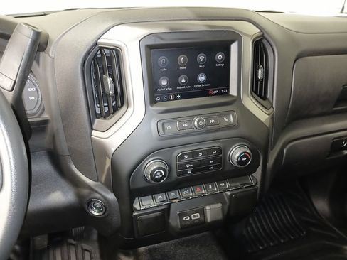Used 2025 Chevrolet Silverado 1500 W/T image 12