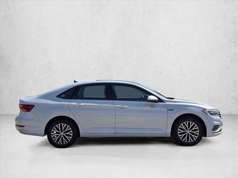 Used 2019 Volkswagen Jetta SEL FWD image 4