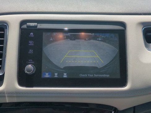 Used 2019 Honda HR-V Touring image 22