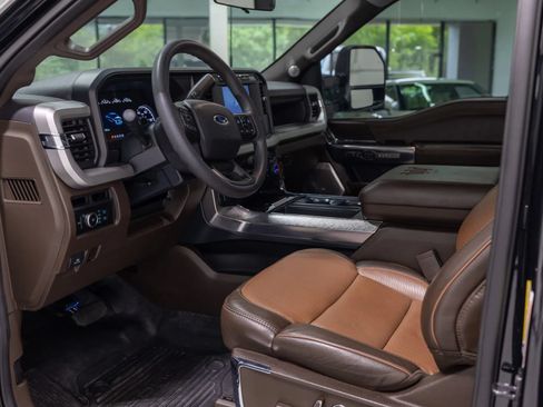 Used 2024 Ford F350 XL w/ 360-Degree Camera Package RWD image 38