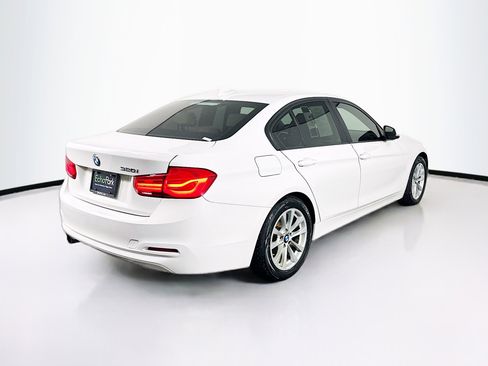 Used 2018 BMW 320i Sedan image 9