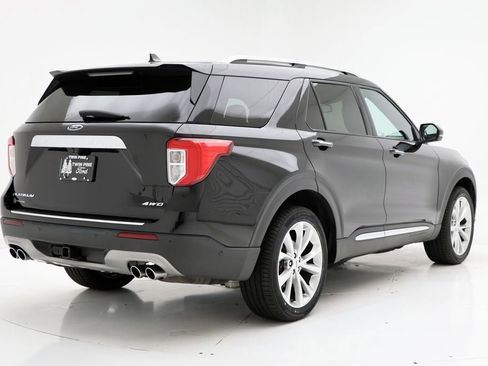 Used 2021 Ford Explorer Platinum w/ Equipment Group 601A image 10