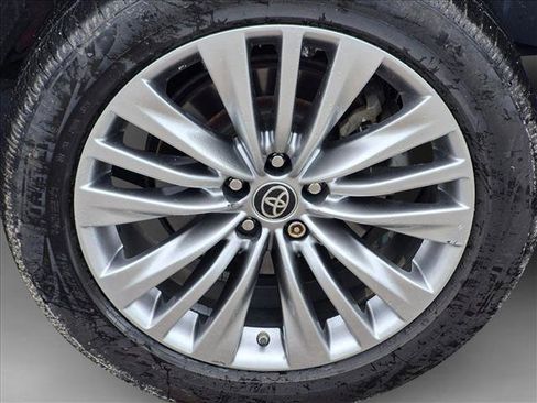 Used 2022 Toyota Highlander Platinum AWD/4WD image 14