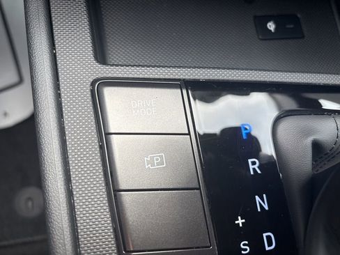 Certified 2026 Hyundai Elantra Sport FWD image 24