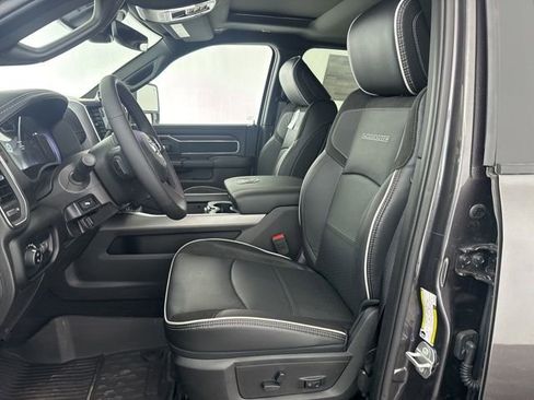 New 2025 RAM 2500 Laramie AWD/4WD image 23