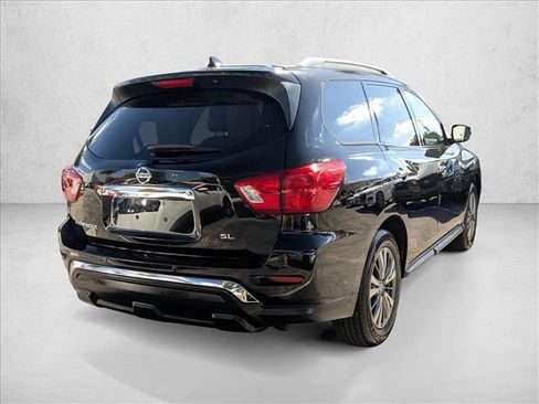 Used 2019 Nissan Pathfinder SL image 5