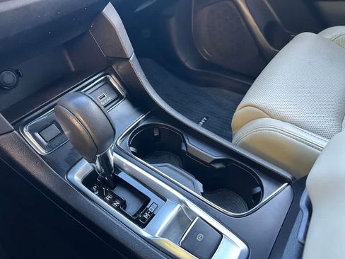 Certified 2023 Subaru Ascent Limited AWD/4WD image 17