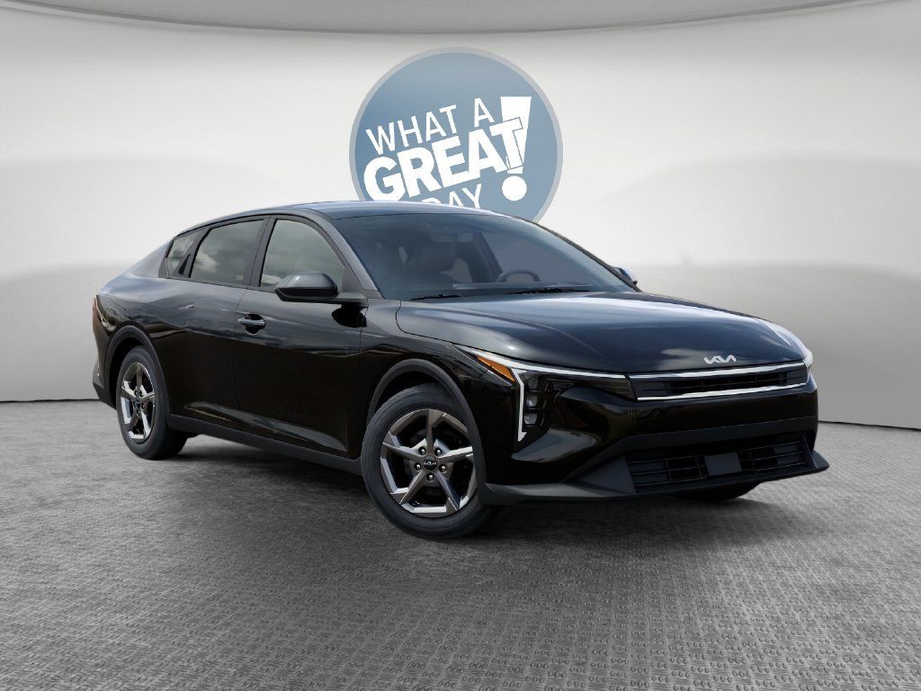 New 2026 Kia K4 FWD image 8