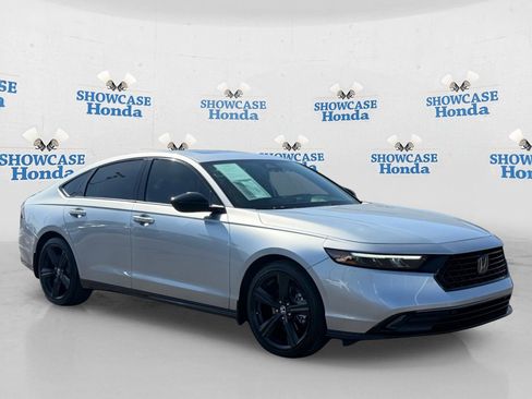 Used 2025 Honda Accord Sport image 10