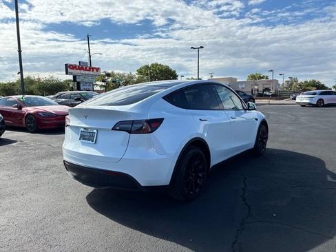 Used 2023 Tesla Model Y AWD image 7