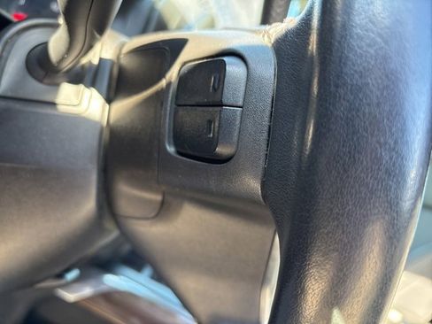 Used 2021 Chevrolet Silverado 1500 LT Trail Boss w/ Bed Protection Package image 23