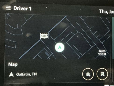 Used 2024 Kia Sorento S w/ Panoramic Sunroof Package image 6