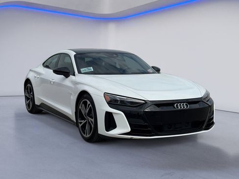 Used 2022 Audi e-tron GT Premium Plus w/ Performance Package AWD/4WD image 9
