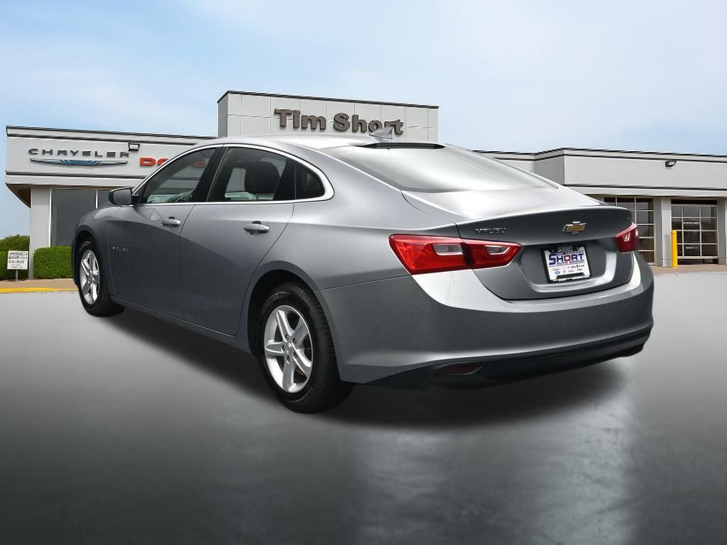 Used 2024 Chevrolet Malibu LT FWD image 3