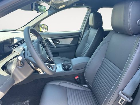 New 2026 Land Rover Discovery Sport Landmark AWD/4WD image 9