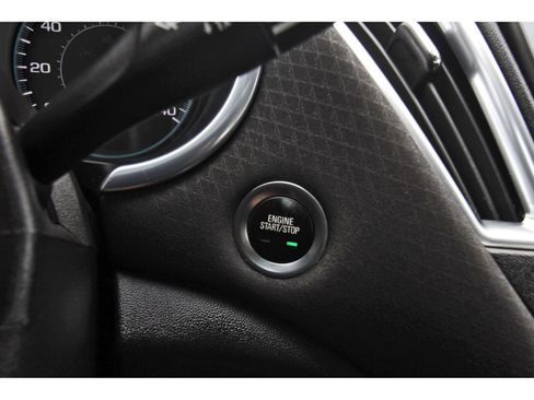 Used 2021 Chevrolet Malibu LT image 22