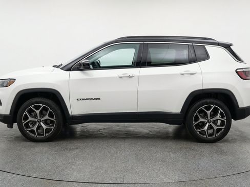 Used 2025 Jeep Compass Limited AWD/4WD image 5